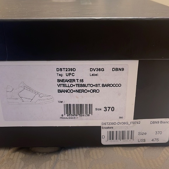 Woman Versace sneakers - Picture 2 of 7